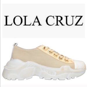 LOLA CRUZ SNEAKERS white chunky low top sneakers shoes gold lace up sporty 10